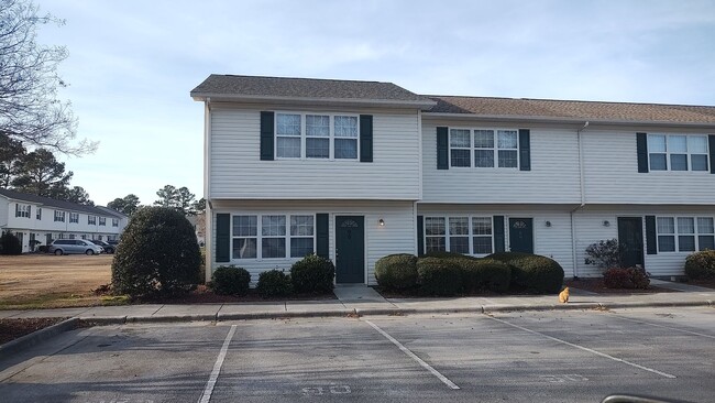 Photo - 90 Century Ct