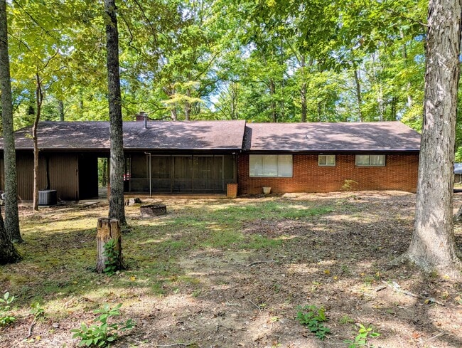 Photo - 102 Piedmont Cir