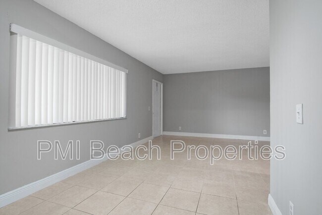 Photo - 516 Meadows Cir