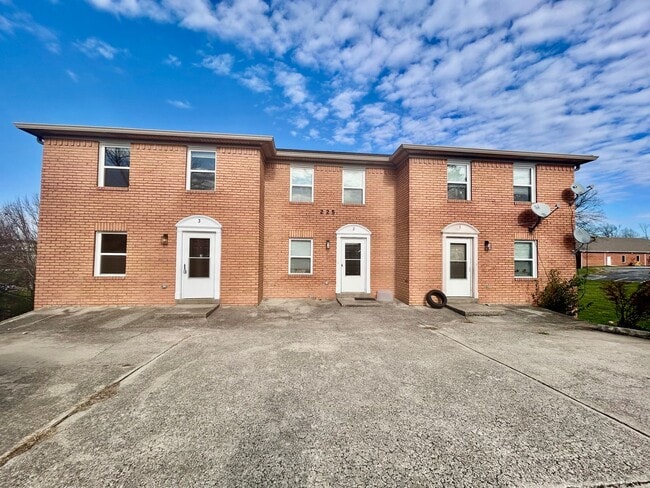 Building Photo - Modern 3BR Apartment in Richmond!