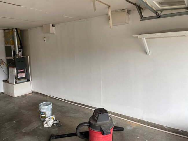 Building Photo - 631 Palomar Dr