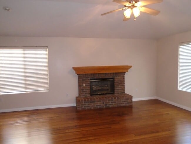 10314 Iroquois Ln