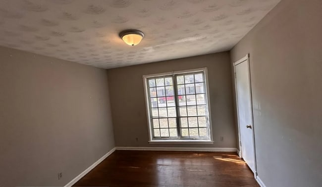 Photo - 4810 Summerlane Ave