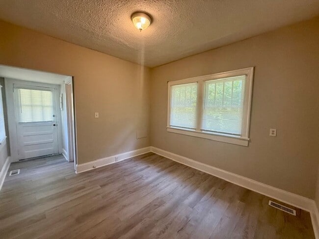 Photo - 939/941 S. Church St Unit 939