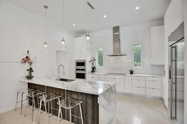 Photo - 1601 Lugo Ave