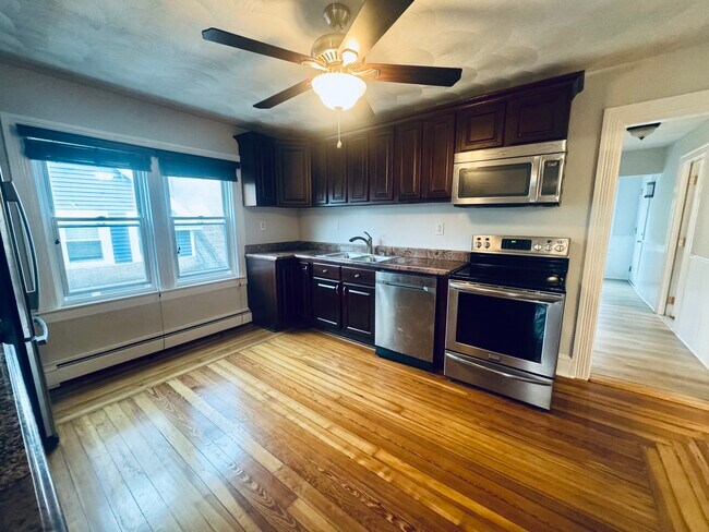 Photo - 50 Pinehurst Ave Unit 3