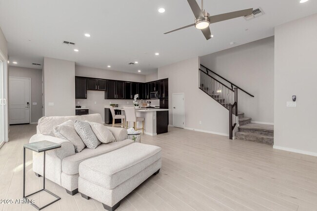 Photo - 1557 E Megan St