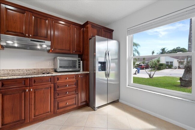 Photo - 258 Palmetto Ct