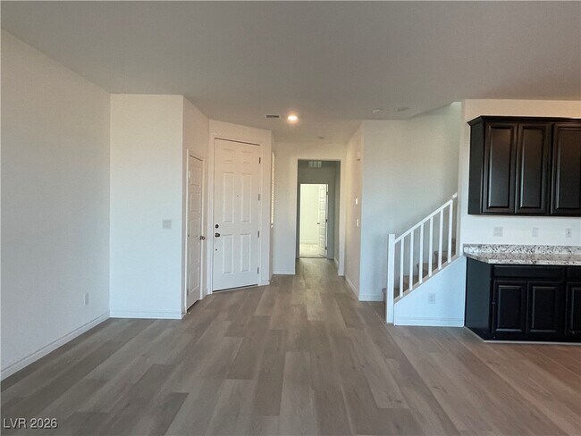 Photo - 6734 Chargehand Ave