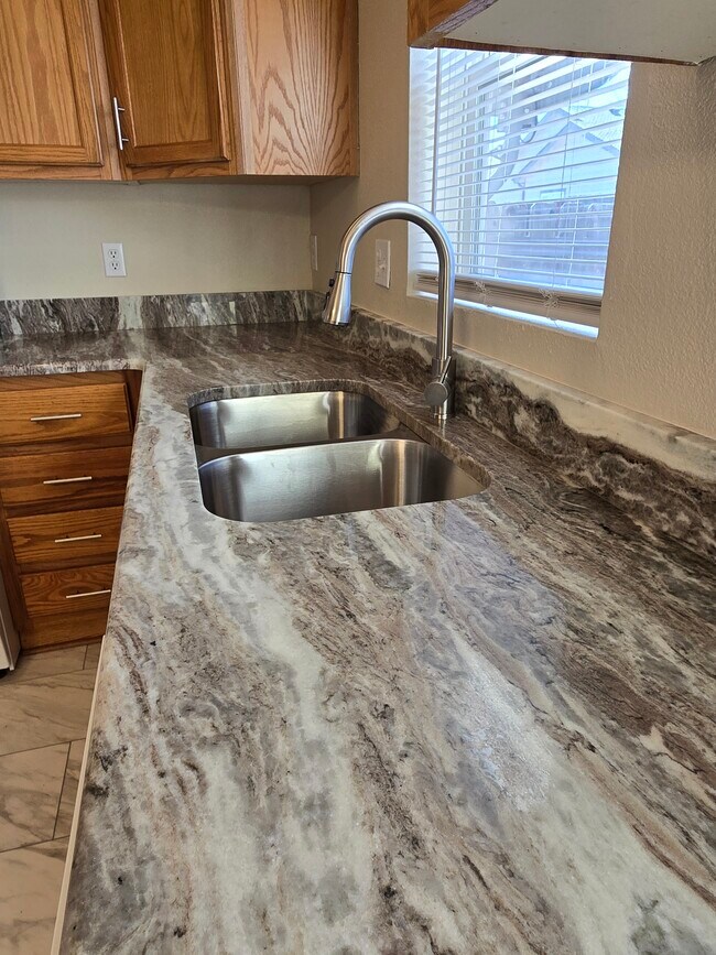 Photo - 2584 Carriage Dr