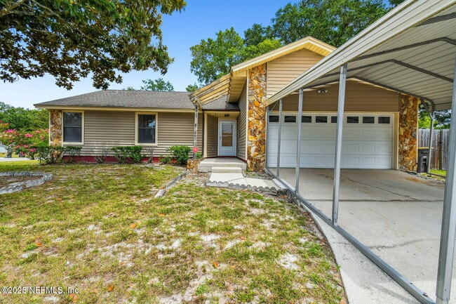 Building Photo - 8167 Sable Woods Dr N Rental
