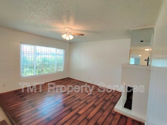 Photo - 6129 Leola Way