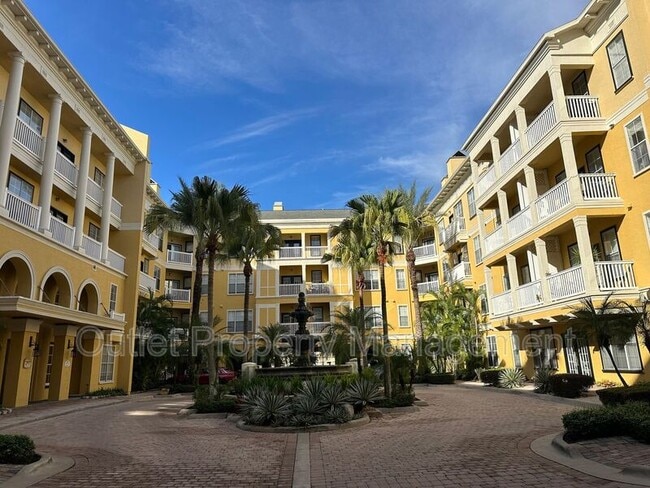 Building Photo - 860 N Orange Ave Unit 143