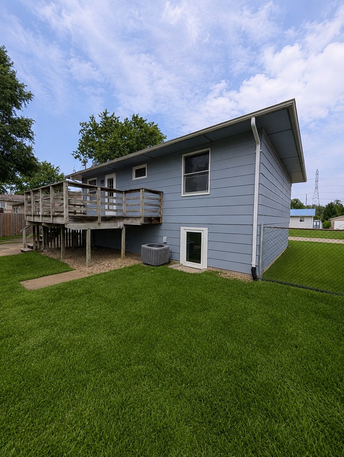 Photo - 1320 94th Ave W