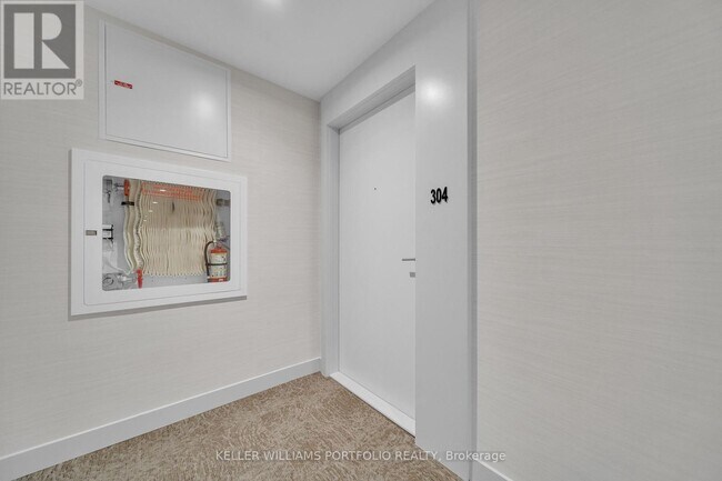 Photo - 215 Veterans Drive Unité 304