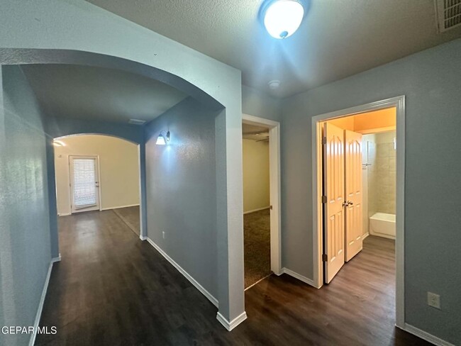 720 Villa Romero Dr
