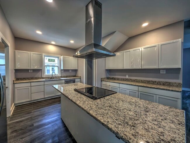 Photo - 623 S 4th St