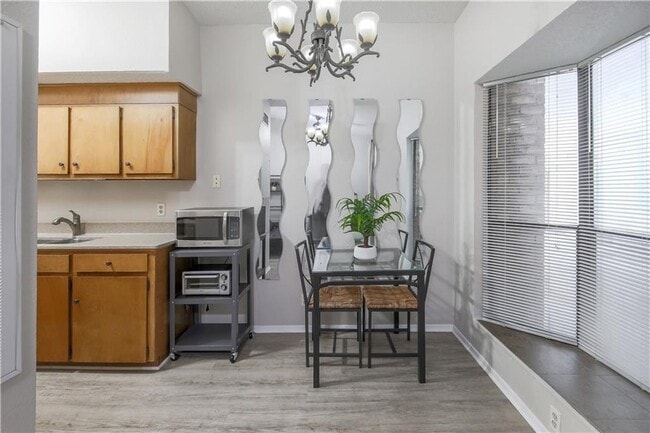 Photo - Furnished 1x1 North Campus Apartment on Guad Unit 316