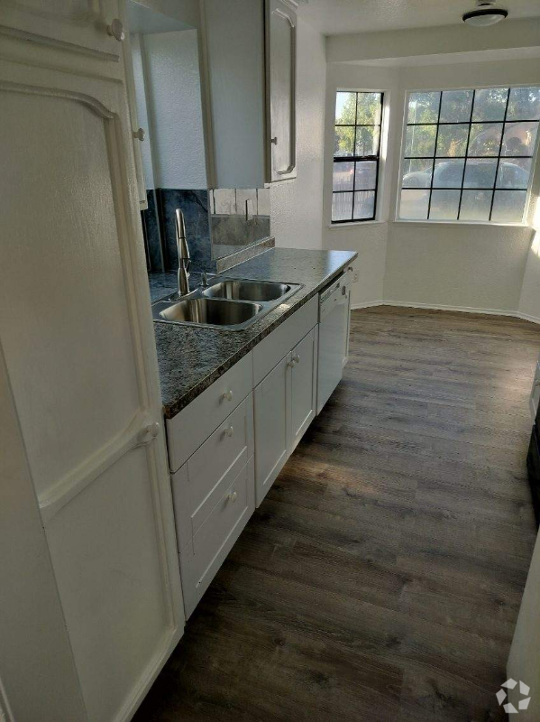 Building Photo - 8754 Lemas Rd Rental