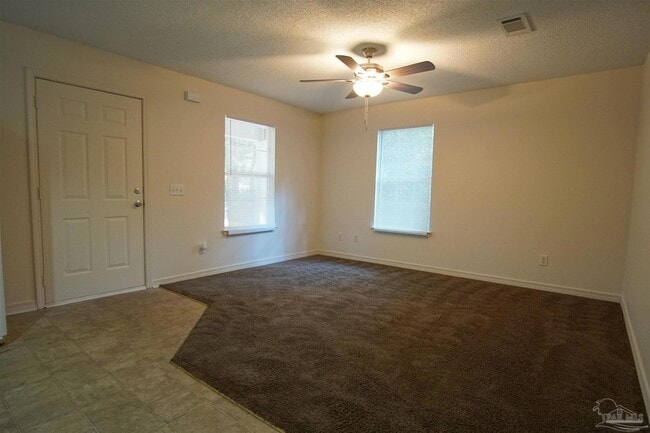 4121 Woodfin Cir