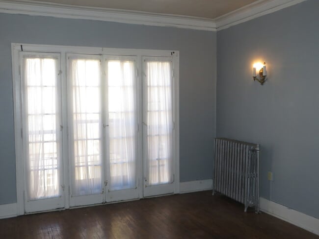 Photo - Sheridan Court