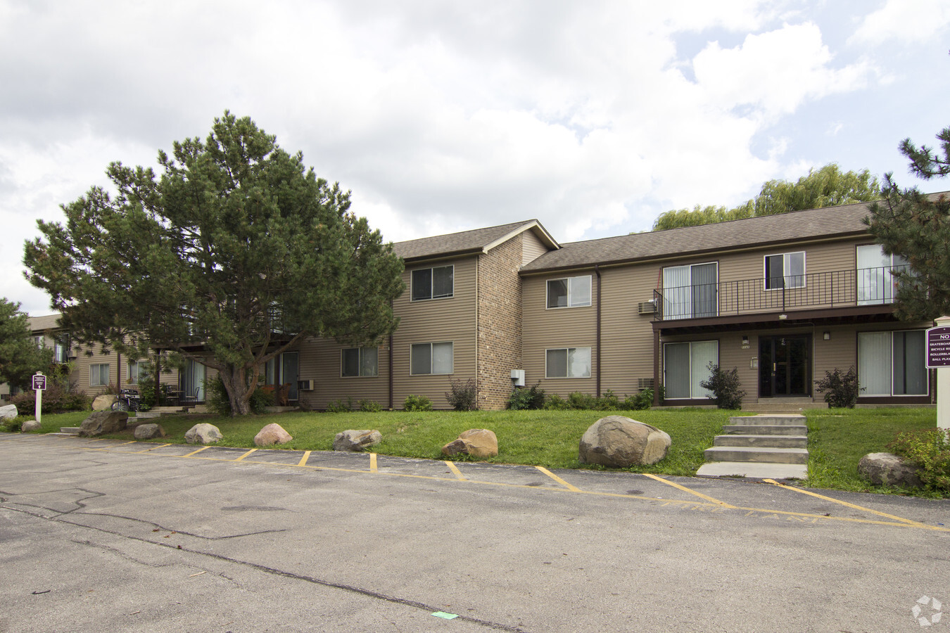 Timmerman Terrace Apartments - Timmerman Terrace Apartments