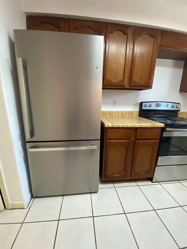 Photo - 7846 Green Lawn Dr Unit 7846