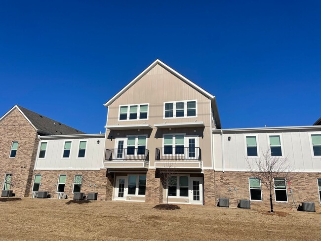 Willow Crossing - Willow Crossing Townhomes