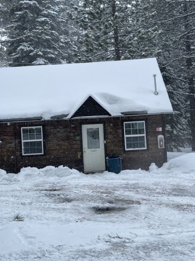 Photo - Very Cute Cozy Cabin Style 1BD 1BA Duplex!!! Available on 4/6/26