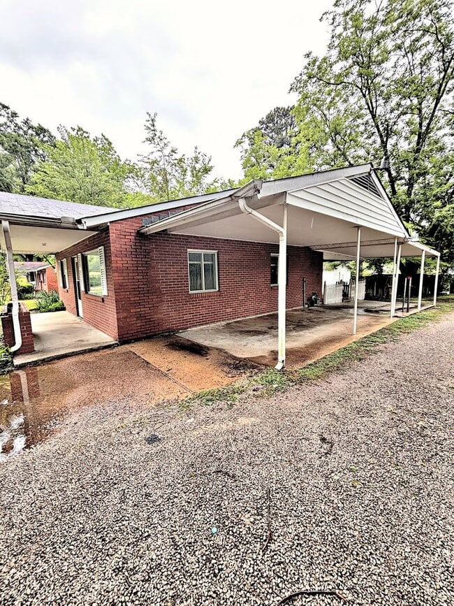 Photo - HOUSE FOR RENT - DECATUR