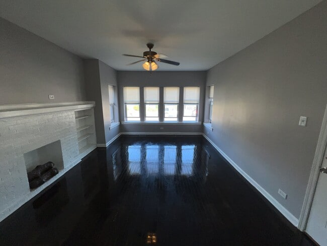 Photo - 7525 S Green St Unit 1