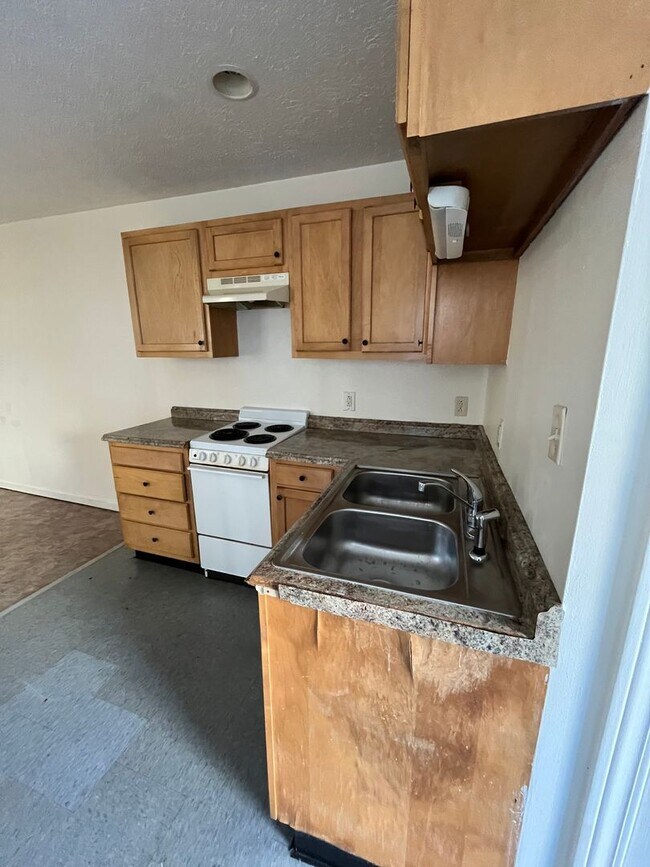 Photo - 604 W. Charles St. Unidad Apt. # 3