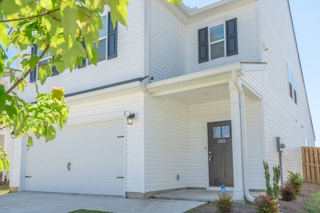 Photo - 293 Mansell Pk