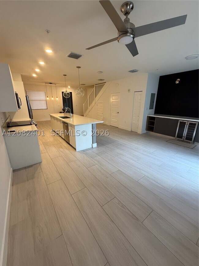 Photo - 10407 NW 82nd St Unit 4