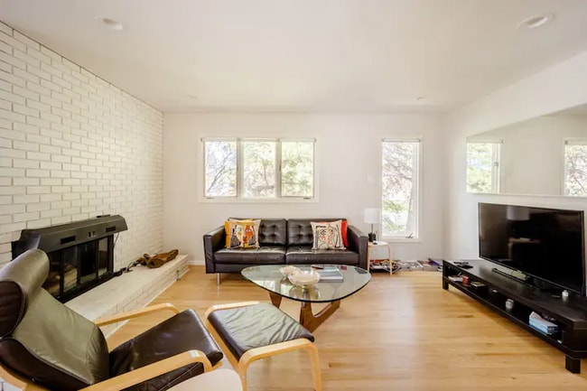 Photo - 2102 Mariposa Ave