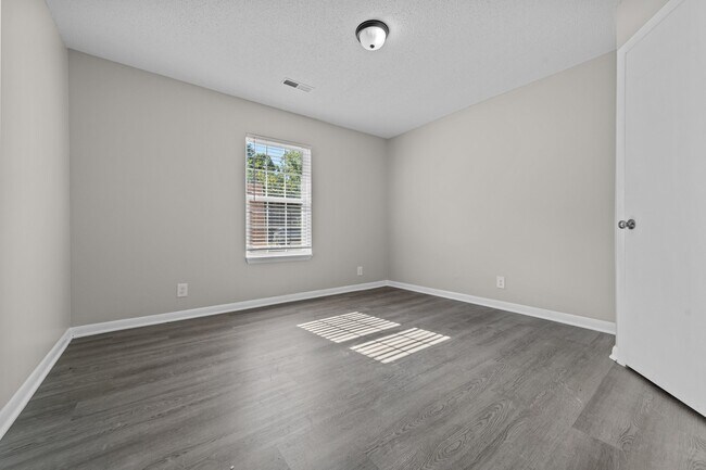 Photo - 1150 Roberts Ln