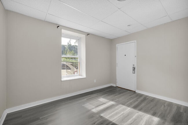 Photo - 45 Long Hill Rd Unit 1R