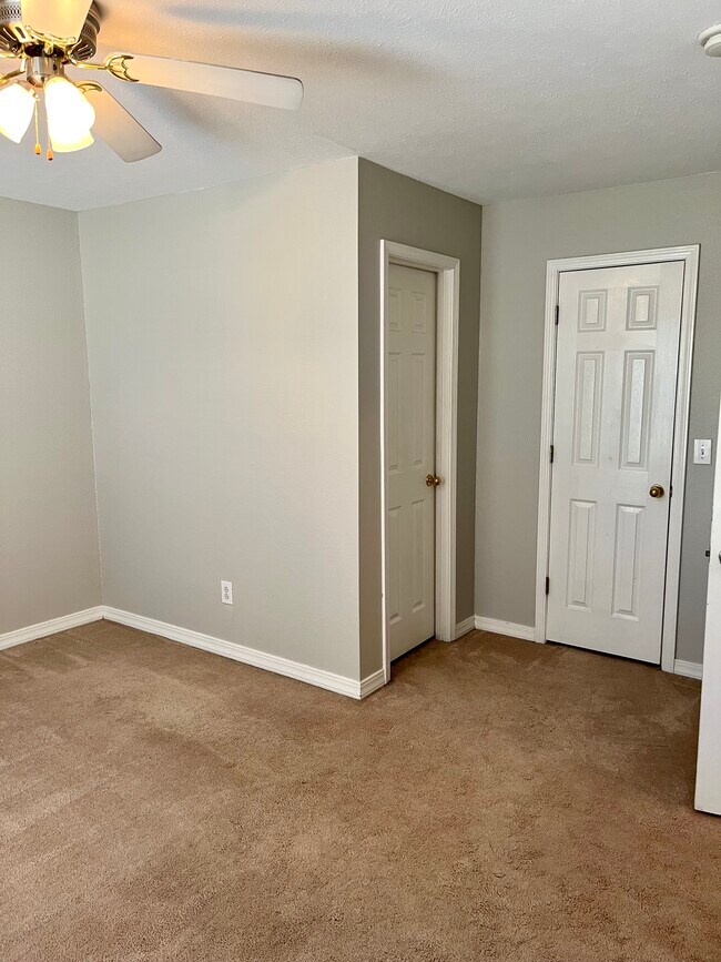 Photo - 1256 St Andrews Ln