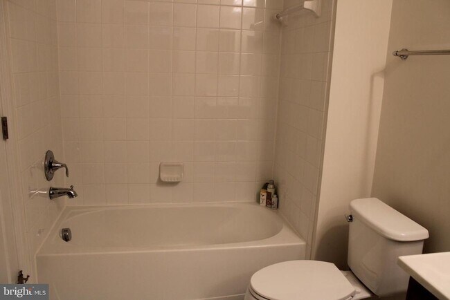 Photo - 1548 Kinnaird Terrace NE