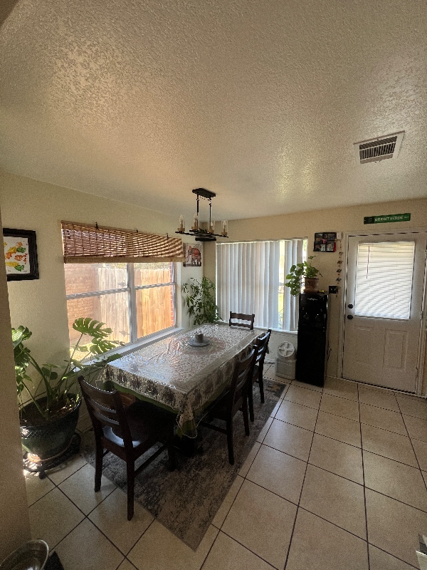 Photo - 3702 Pevetoe St