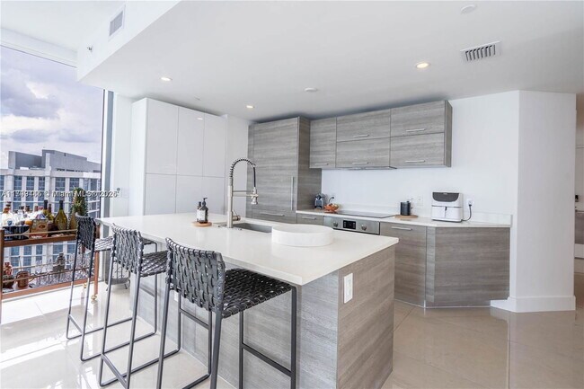 Photo - 650 NE 32nd St Unit 3601