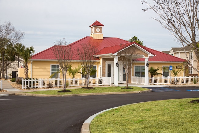 Leasing Office - Arbors on Fourth Apartments