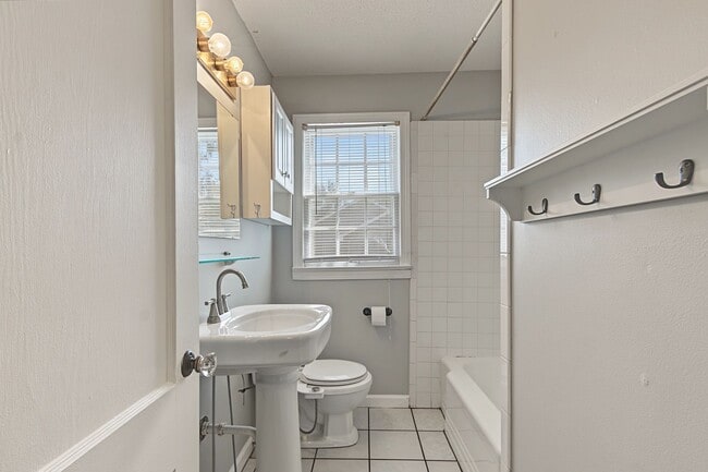 Photo - 2935 Arcadia Dr