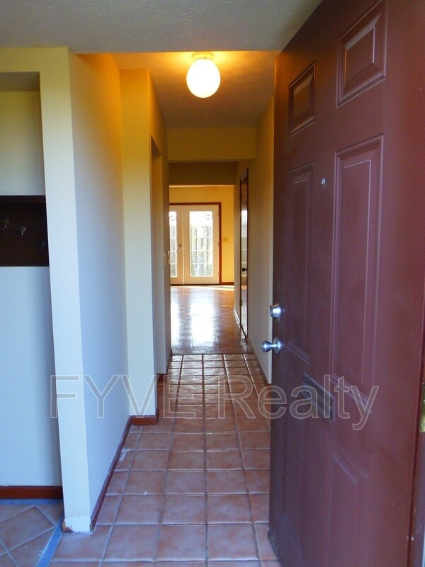 Photo - 2011 Baldwin Rd