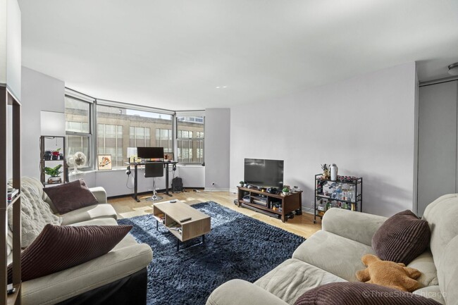 Photo - 535 N Michigan Ave Unit 2703