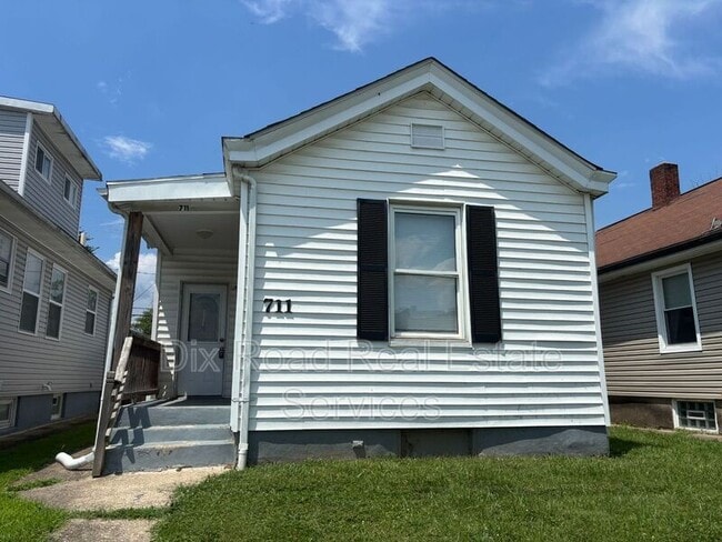 Building Photo - 711 Cleveland Ave