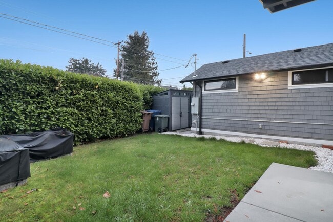 Photo - 721 N Stevens St