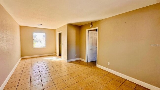Photo - 390 W Haines Blvd Unidad 8