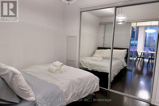 Photo - 14 York St Unit 2406