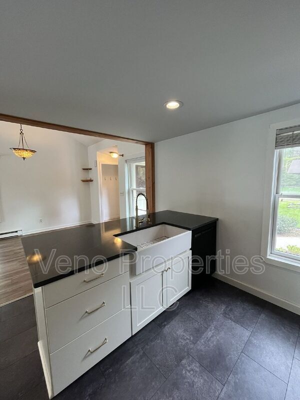 Photo - 130 Thimbleberry Rd